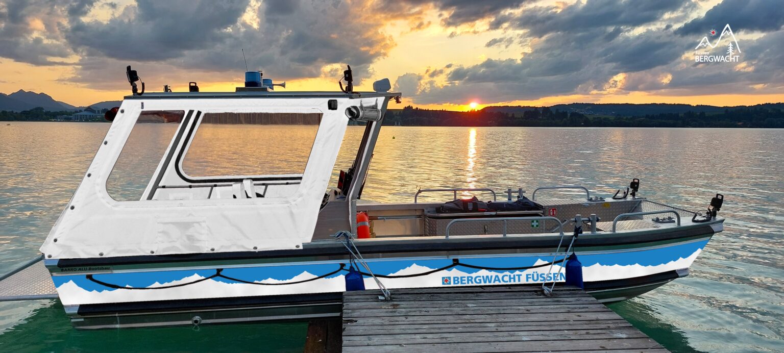 Bergwacht Füssen beschafft sich ein eigenes Rettungsboot - Natürlich ein Scherz zum 1. April :-)