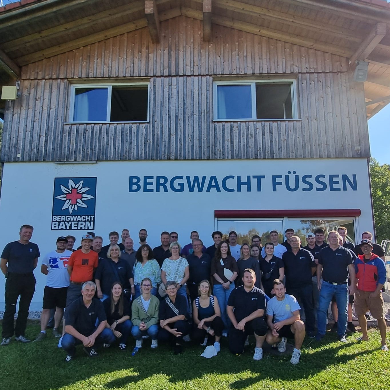 Freiwillige Feuerwehr Ammelbruch zu Besuch bei der Bergwacht Füssen
